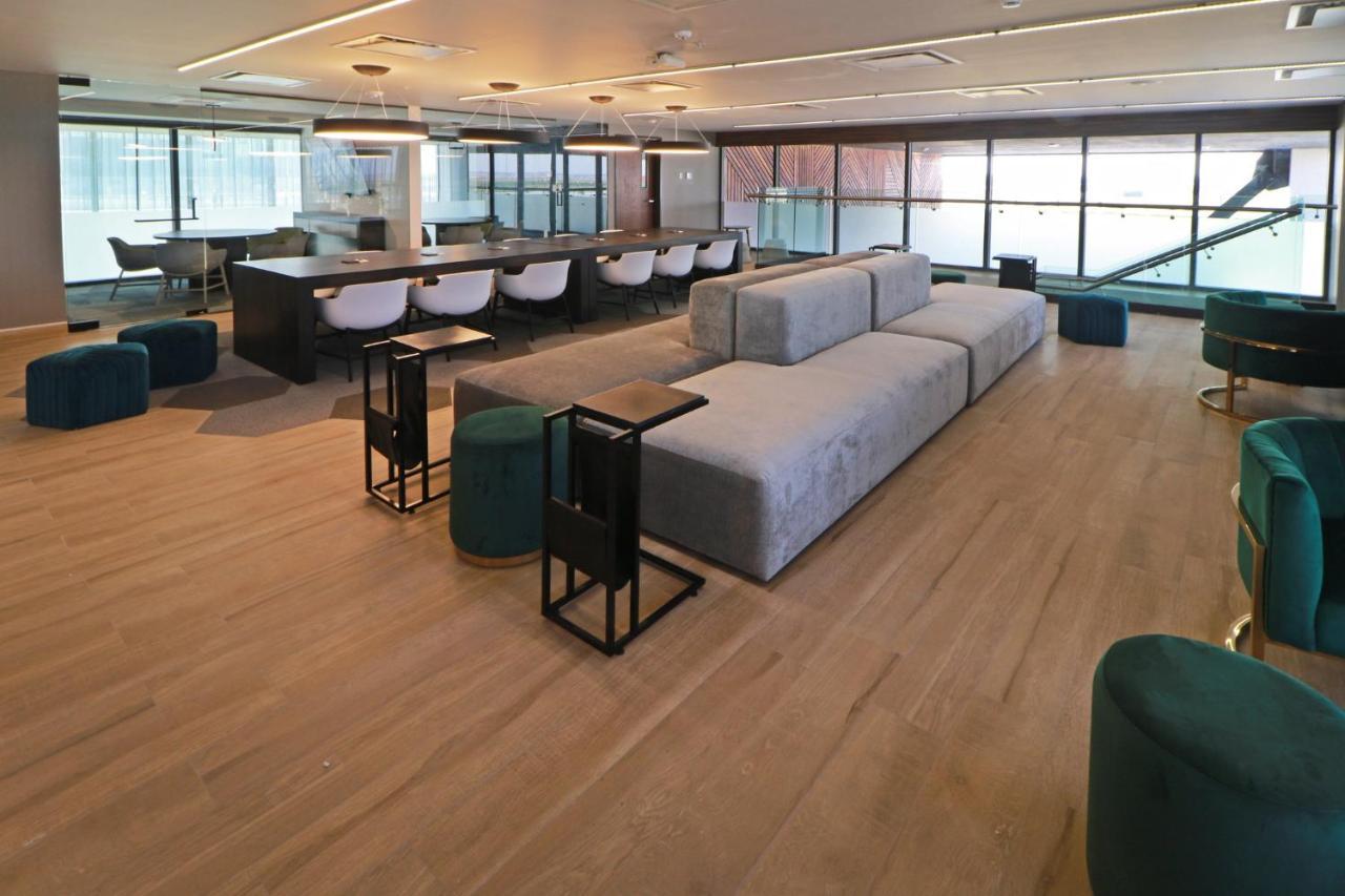 Hotel & - Mexico Felipe Angeles Airport By Ihg *